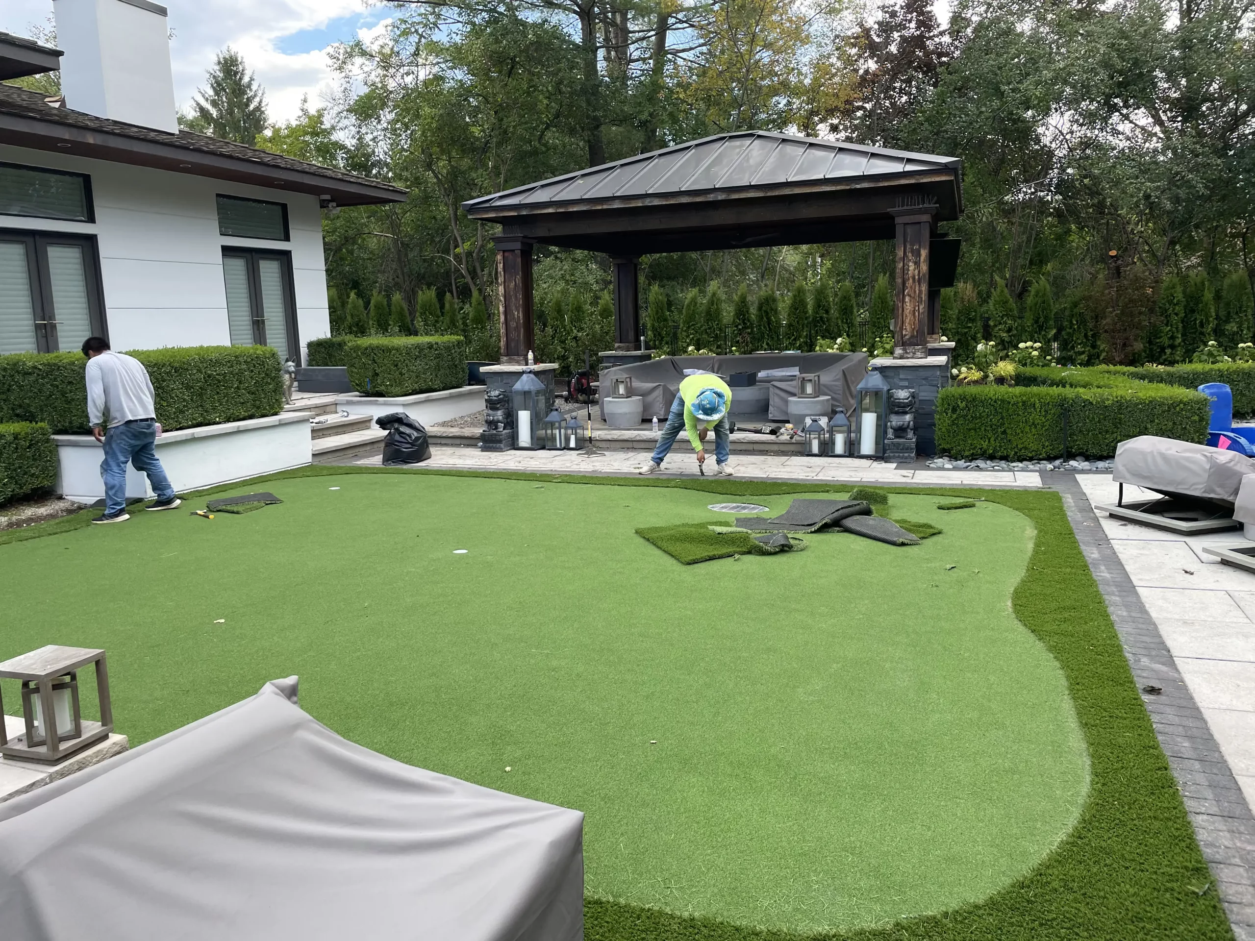 Synthetic Putting Green Design and Install in Friendswood, TX